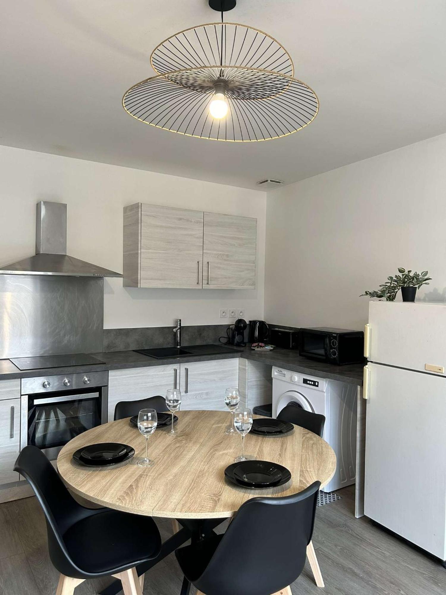 Le Grand Republicaint2 Apartment Le Peage-de-Roussillon Ngoại thất bức ảnh